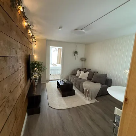 Apartamento Bo I Bergens Eldste Smau Pa Nostet - Sentralt Og Rolig