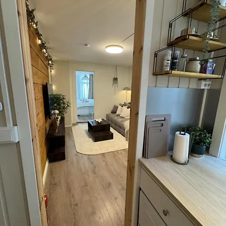 Apartament Bo I Bergens Eldste Smau Pa Nostet - Sentralt Og Rolig Bergen