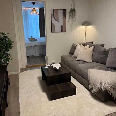 Apartament Bo I Bergens Eldste Smau Pa Nostet - Sentralt Og Rolig Bergen