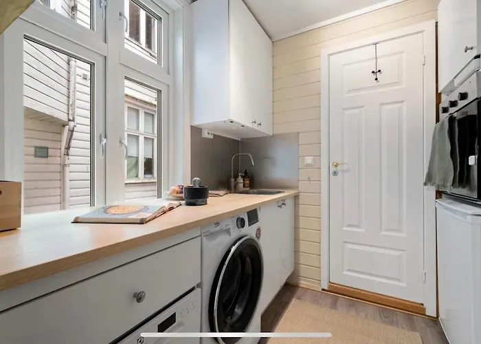 Bo I Bergens Eldste Smau Pa Nostet - Sentralt Og Rolig * Bergen