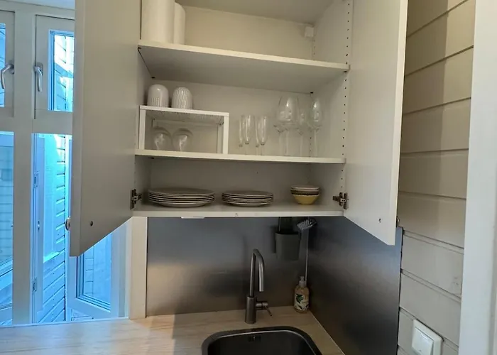 Bo I Bergens Eldste Smau Pa Nostet - Sentralt Og Rolig Apartment Bergen