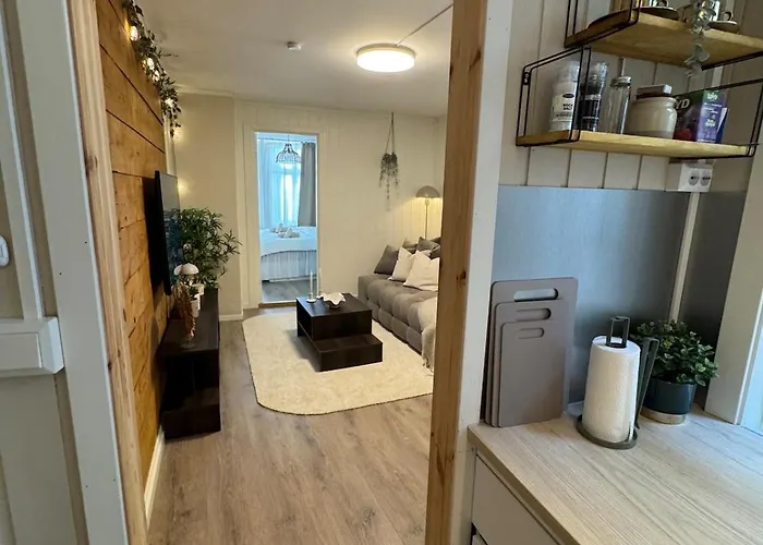 Apartment Bo I Bergens Eldste Smau Pa Nostet - Sentralt Og Rolig Bergen